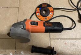 Location outil Meuleuse Électrique Black et decker près de Corbas