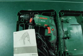 Location outil Perceuse Électrique Bosch près de Septeuil