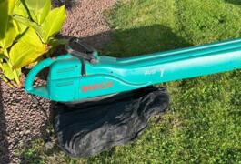 Location outil Aspirateur/souffleur feuilles Bosch près de Louvigné-du-Désert