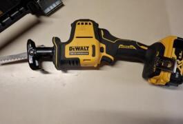 Location outil Scie sabre Électrique Dewalt près de Montpellier
