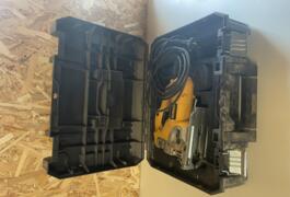 Location outil Scie sauteuse Filaire Dewalt près de Couville