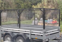 Location outil Remorque double essieux Moins de 750kg près de Fleurance