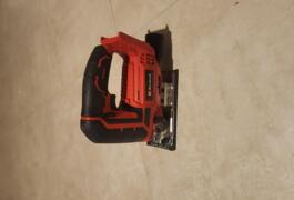 Location outil Scie sauteuse Sans-fil Einhell près de Méré