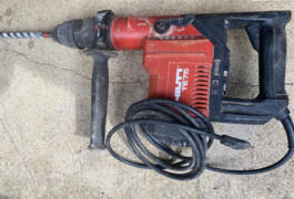 Location outil Marteau piqueur Électrique Hilti près de Mouthier-Haute-Pierre