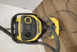 Location outil Aspirateur Électrique Karcher près de Sainte-Soulle