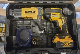 Location outil Visseuse à placo Électrique Dewalt près de Le Faouët