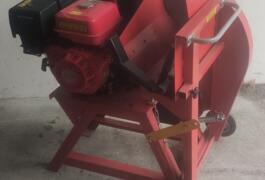 Location outil Banc de scie Électrique près de Bourges