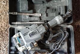 Location outil Burineur perforateur Électrique Mac-allister près de Valady