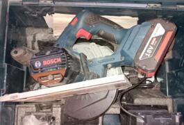 Location outil Scie circulaire Électrique Bosch pro près de Houplines