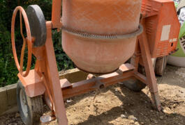 Location outil Bétonnière électrique près de Villiers-Saint-Frédéric