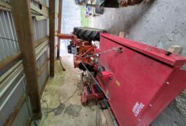 Location outil Tracteur Renault près de Nantes