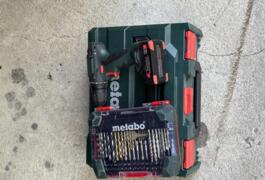 Location outil Perceuse Électrique Metabo près de Limoges