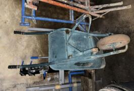 Location outil Brouette près de Limours