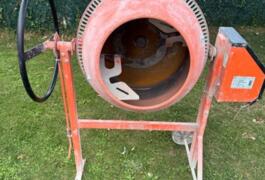 Location outil Bétonnière Électrique près de Saint-Arnoult-en-Yvelines