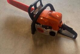 Location outil Tronçonneuse Thermique Stihl près de Saint-Arnoult-en-Yvelines