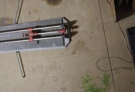 Location outil Carrelette près de Saint-Génis-des-Fontaines