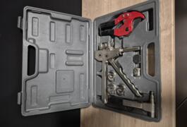 Location outil Pince à sertir près de Villabé