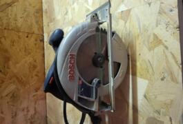 Location outil Scie circulaire Électrique Bosch près de Saint-Avé