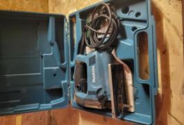 Location outil Scie sauteuse Filaire Makita près de Saint-Avé