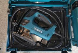 Location outil Scie sauteuse Filaire Makita près de Grand-Champ