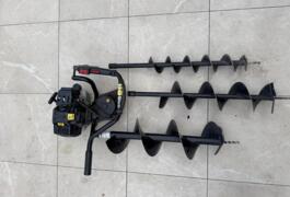 Location outil Tarière Aeg près de Saint-Cyr-sous-Dourdan