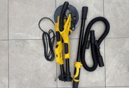 Location outil Ponceuse girafe Électrique Stanley près de Saint-Cyr-sous-Dourdan