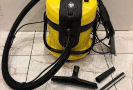 Location outil Shampouineuse Karcher près de Écully