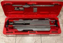 Location outil Coupe carreaux Manuel près de Écully