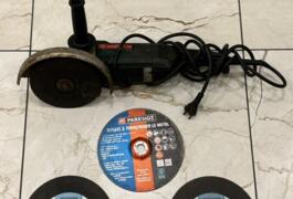 Location outil Meuleuse Électrique Metabo près de Écully