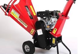 Location outil Broyeur de végetaux Thermique Scheppach près de Chepniers