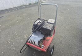 Location outil Nettoyeur haute pression Thermique près de Quessoy