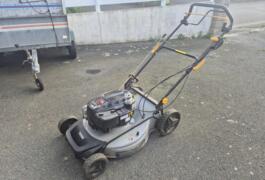 Location outil Tondeuse Thermique près de Quessoy