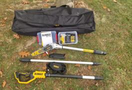 Location outil Tronçonneuse sur perche Sans-fil Dewalt près de Castelsarrasin