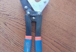 Location outil Pince a sertir Dexter près de Cuinchy