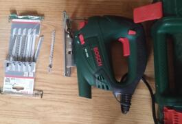 Location outil Scie sauteuse Bosch près de Saint-Loup-Cammas