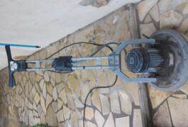 Location outil Brosse electrique rotative près de Saint-Génis-des-Fontaines