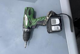 Location outil Visseuse Électrique Hitachi près de Altorf