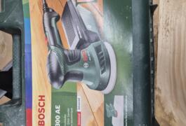 Location outil Ponceuse Électrique Bosch près de Sermaises