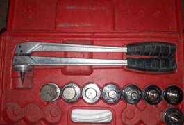 Location outil Pince à emboiture Virax près de Caen