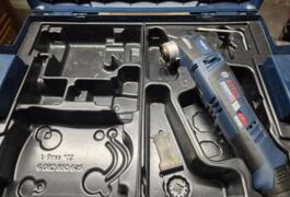 Location outil Outil multifonction Électrique Bosch pro près de Ouerre