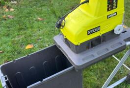 Location outil Broyeur vegetaux Ryobi près de Éragny-sur-Epte