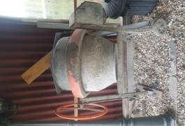 Location outil Bétonnière Électrique près de Éragny-sur-Epte