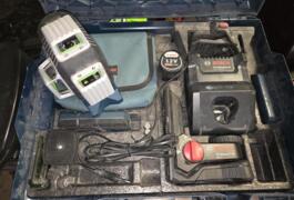 Location outil Niveau laser  Bosch près de Houplines