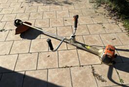 Location outil Débroussailleuse Thermique Stihl près de Le Pian-Médoc