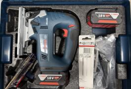 Location outil Scie sauteuse Sans-fil Bosch pro près de Pers-Jussy