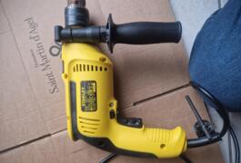 Location outil Perceuse Électrique Stanley près de Vannes