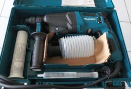 Location outil Burineur perforateur Électrique Makita près de Talence