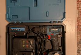 Location outil Perceuse Sans-fil Erbauer près de Rennes