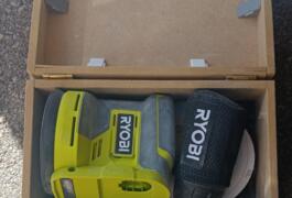 Location outil Ponceuse Batterie Ryobi près de Marseille