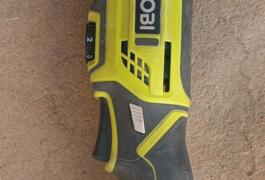 Location outil Outil multifonction Électrique Ryobi près de Marseille